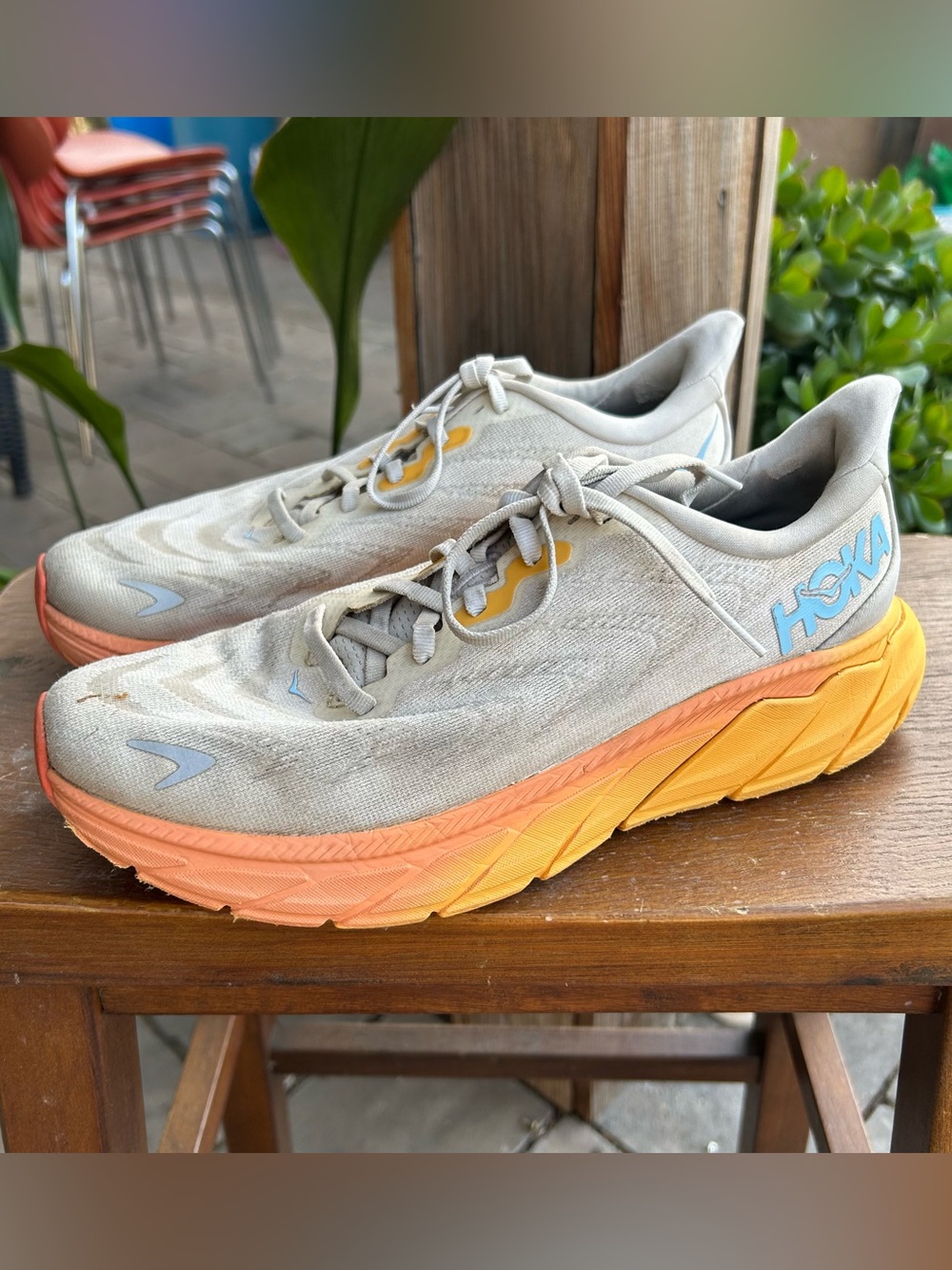 HOKA One One Arahi Gray Orange Size 9.5 Women’s Shoes